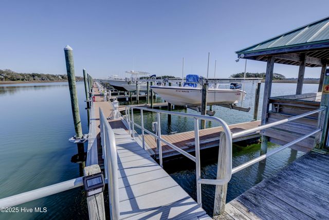 1404 Halcyon Lane, Wilmington, NC 28411