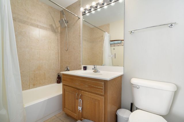 2845 N Harlem Avenue 1E, Chicago, IL 60707