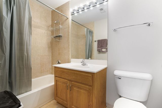 2845 N Harlem Avenue 1E, Chicago, IL 60707