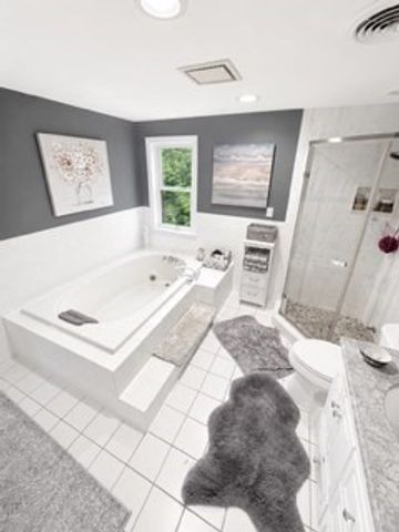 4 Waldingfield Lane, Peabody, MA 01960