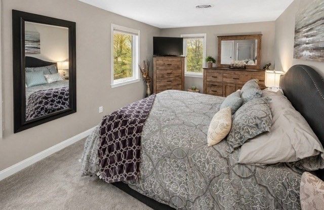 4 Waldingfield Lane, Peabody, MA 01960