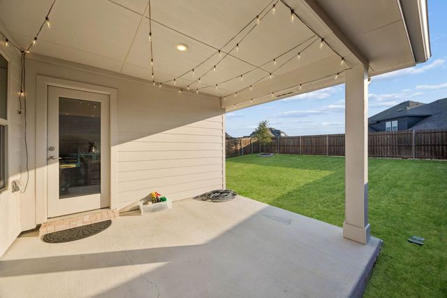 2255 Cliff Springs Drive, Forney, TX 75126