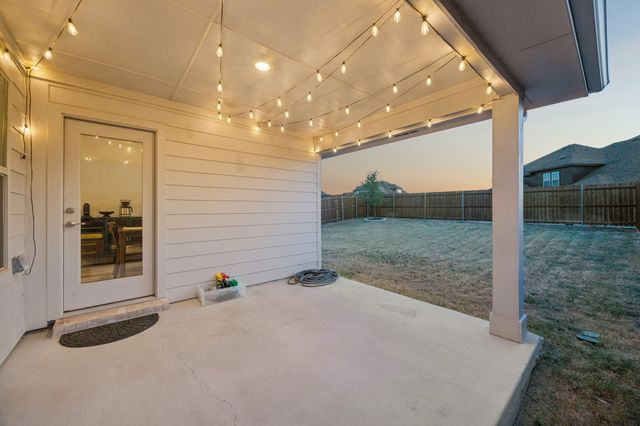 2255 Cliff Springs Drive, Forney, TX 75126