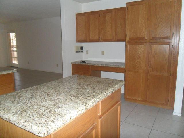 8401 E Golden Cholla Drive, Gold Canyon, AZ 85118