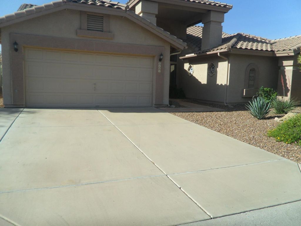 8401 E Golden Cholla Drive, Gold Canyon, AZ 85118