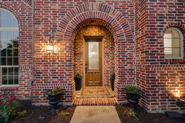 8700 Scarlet Trail, Lantana, TX 76226