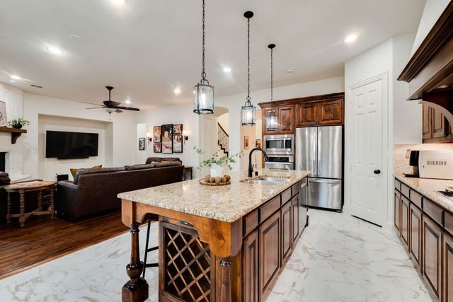 8700 Scarlet Trail, Lantana, TX 76226