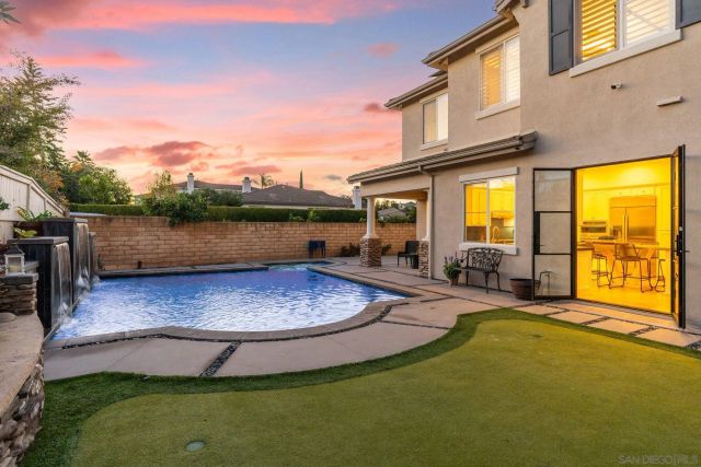 2887 Corte Morera, Carlsbad, CA 92009