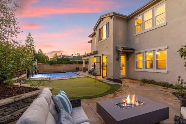 2887 Corte Morera, Carlsbad, CA 92009