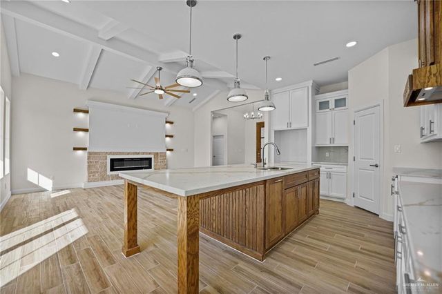 800 La Laguna Road, Mission, TX 78572