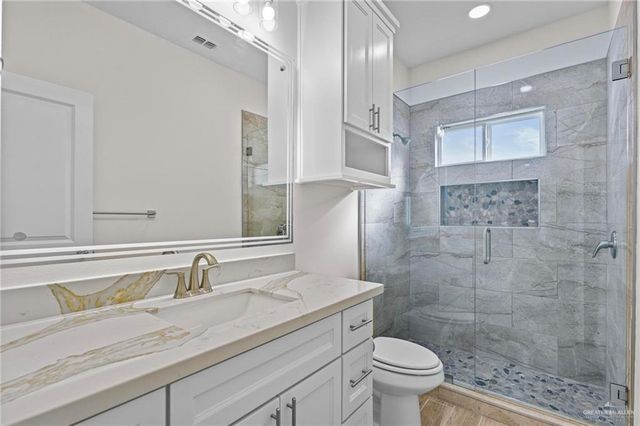 800 La Laguna Road, Mission, TX 78572