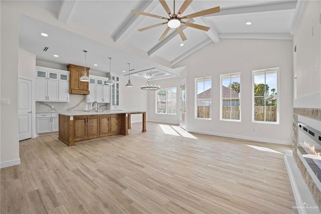 800 La Laguna Road, Mission, TX 78572