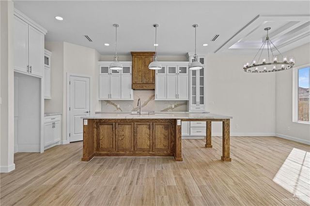 800 La Laguna Road, Mission, TX 78572