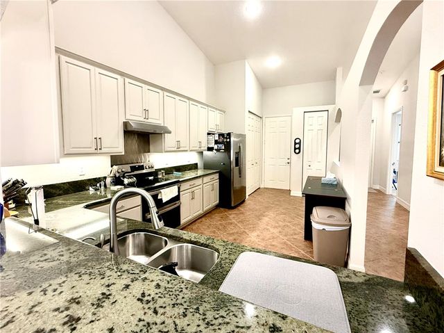 6525 Oxford Circle 103C, Vero Beach, FL 32966