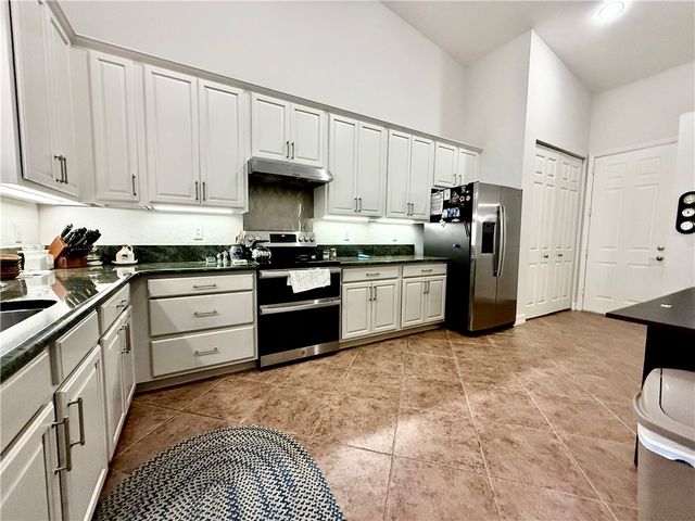 6525 Oxford Circle 103C, Vero Beach, FL 32966