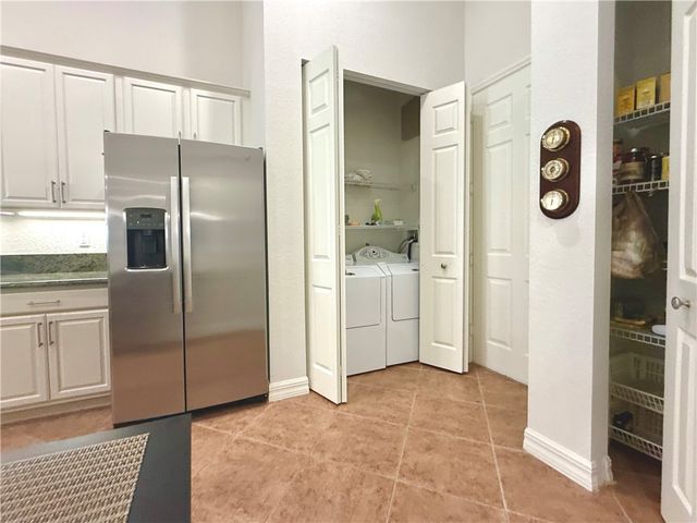 6525 Oxford Circle 103C, Vero Beach, FL 32966