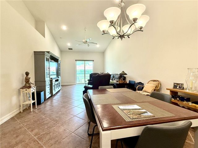 6525 Oxford Circle 103C, Vero Beach, FL 32966