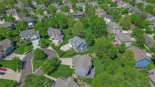 15223 Woodson Lane, Overland Park, KS 66223