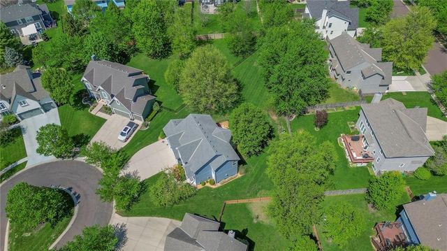 15223 Woodson Lane, Overland Park, KS 66223