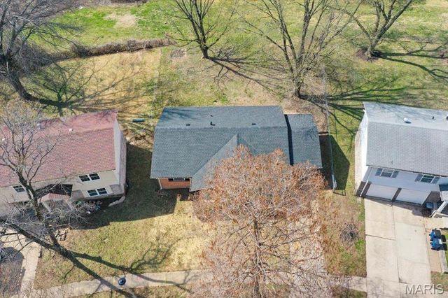 2382 Battlefield Drive, Florissant, MO 63031