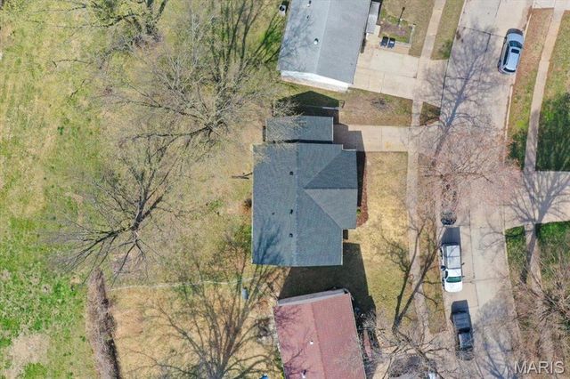 2382 Battlefield Drive, Florissant, MO 63031