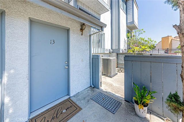301 W Gladstone Street 13, Azusa, CA 91702
