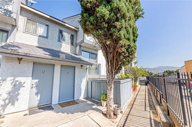 301 W Gladstone Street 13, Azusa, CA 91702