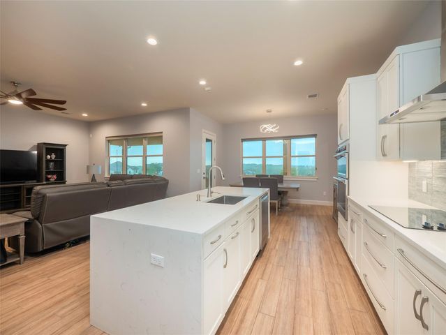 474 Peck, Kyle, TX 78640