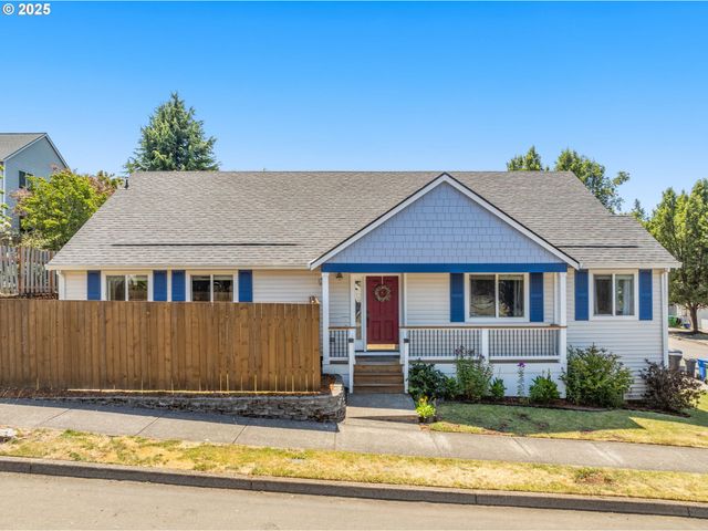 19026 BARRINGTON Ave, Sandy, OR 97055