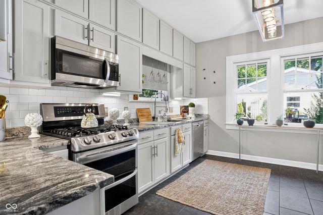 4421 Central Avenue, Indianapolis, IN 46205