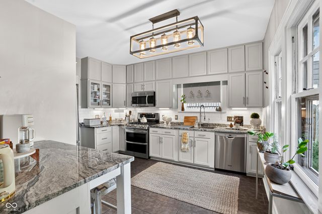 4421 Central Avenue, Indianapolis, IN 46205