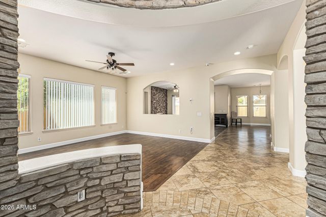 15800 W ALVARADO Drive, Goodyear, AZ 85395