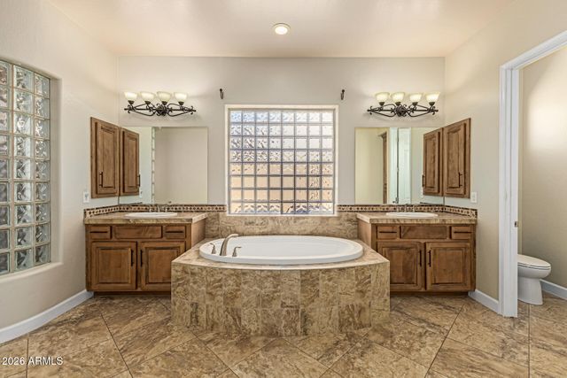 15800 W ALVARADO Drive, Goodyear, AZ 85395