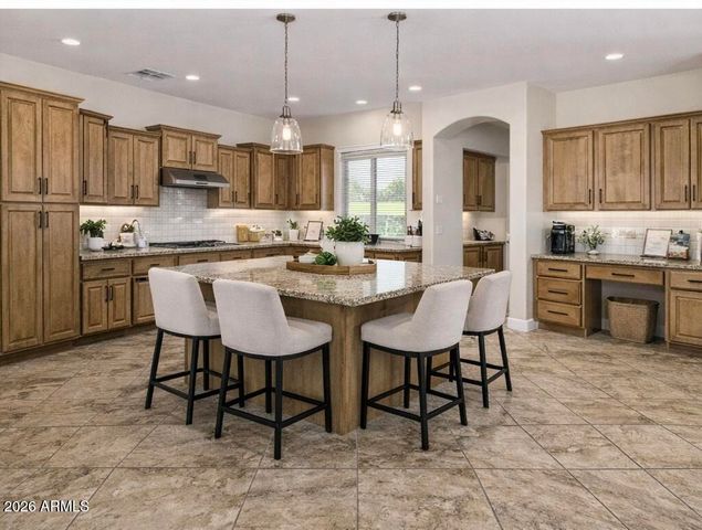 15800 W ALVARADO Drive, Goodyear, AZ 85395