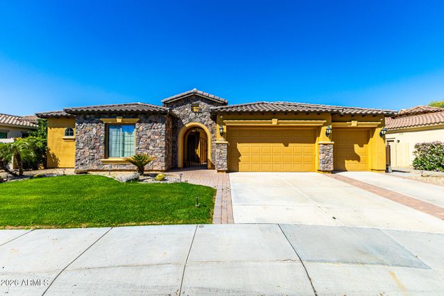 15800 W ALVARADO Drive, Goodyear, AZ 85395