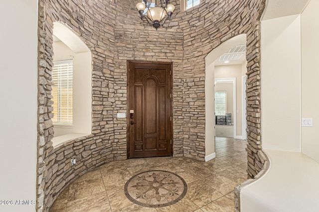 15800 W ALVARADO Drive, Goodyear, AZ 85395