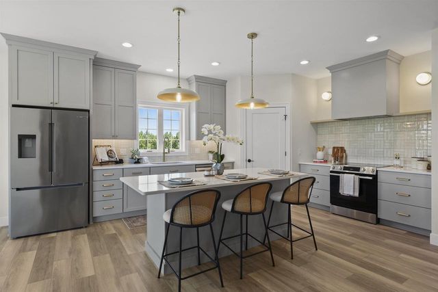 6854 Karolina Way, Sun Prairie, WI 53590