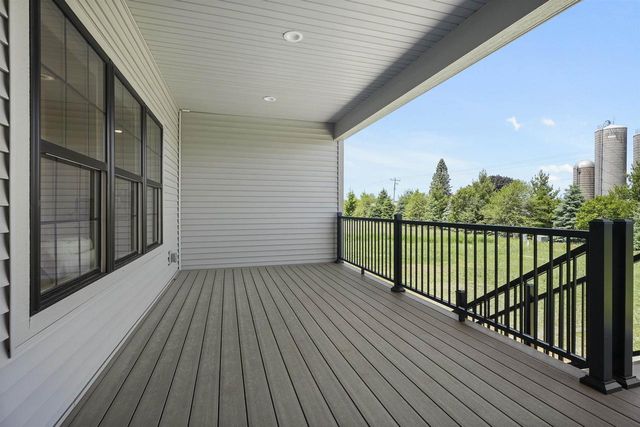 6854 Karolina Way, Sun Prairie, WI 53590