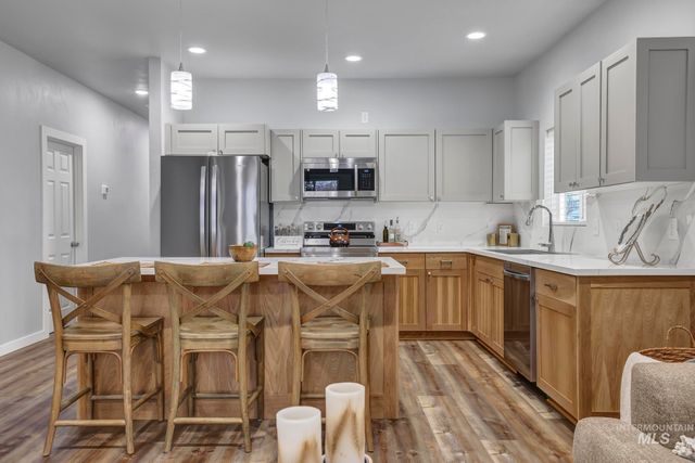 811 4th Avenue West, Twin Falls, ID 83301