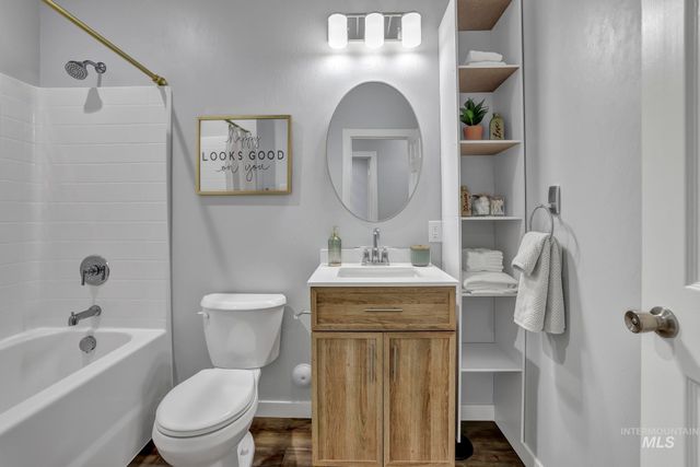 811 4th Avenue West, Twin Falls, ID 83301