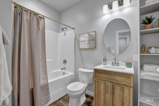 811 4th Avenue West, Twin Falls, ID 83301