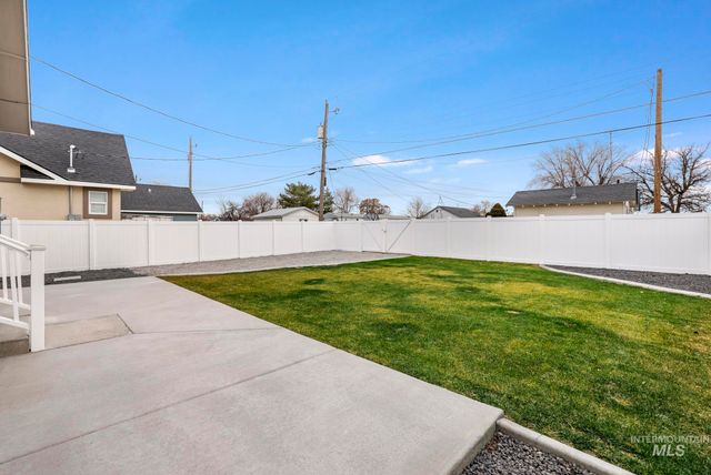 811 4th Avenue West, Twin Falls, ID 83301