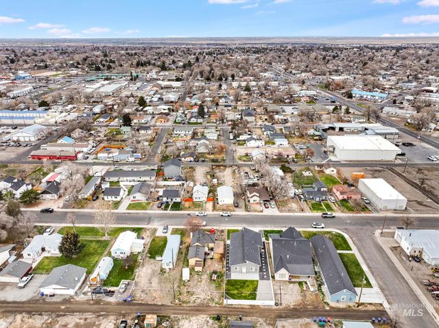 811 4th Avenue West, Twin Falls, ID 83301