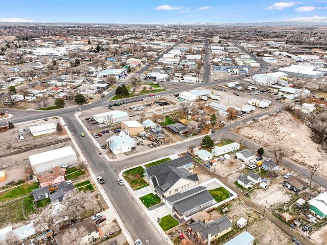 811 4th Avenue West, Twin Falls, ID 83301