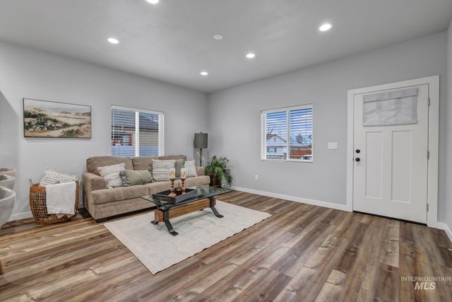 811 4th Avenue West, Twin Falls, ID 83301