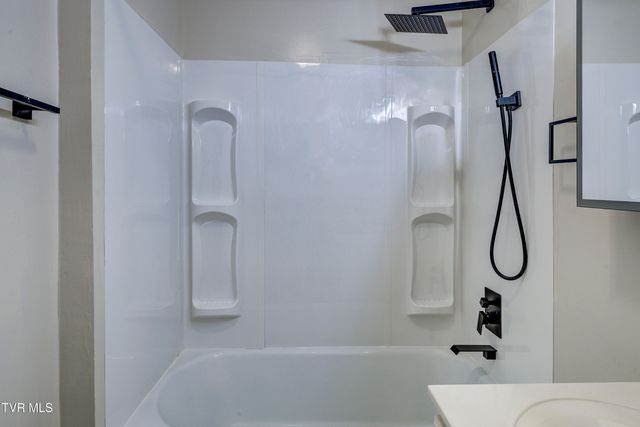 133 Pinehurst Drive, Kingsport, TN 37660