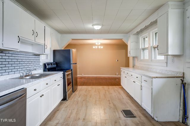 133 Pinehurst Drive, Kingsport, TN 37660