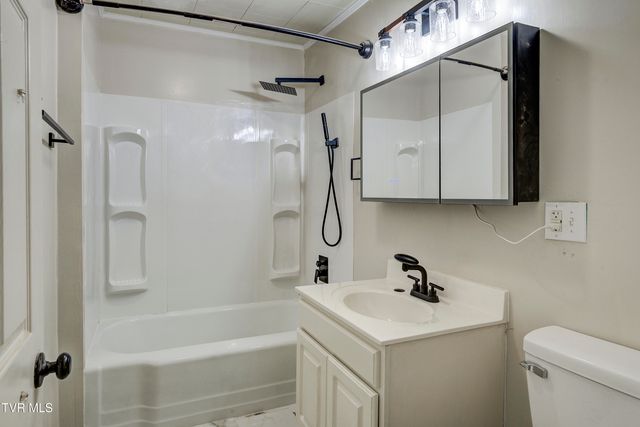 133 Pinehurst Drive, Kingsport, TN 37660