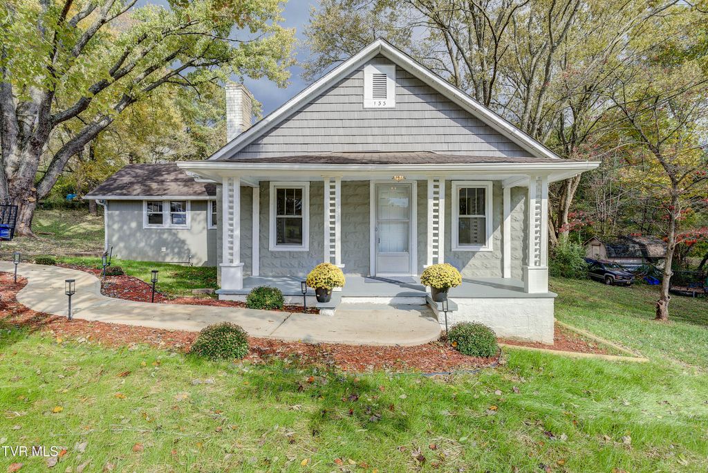 133 Pinehurst Drive, Kingsport, TN 37660