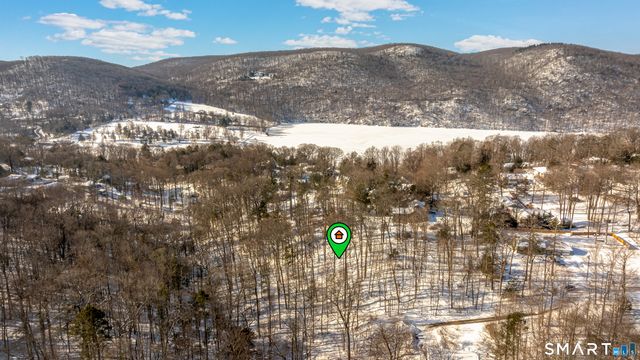 78 Candle Hill Road, New Fairfield, CT 06812